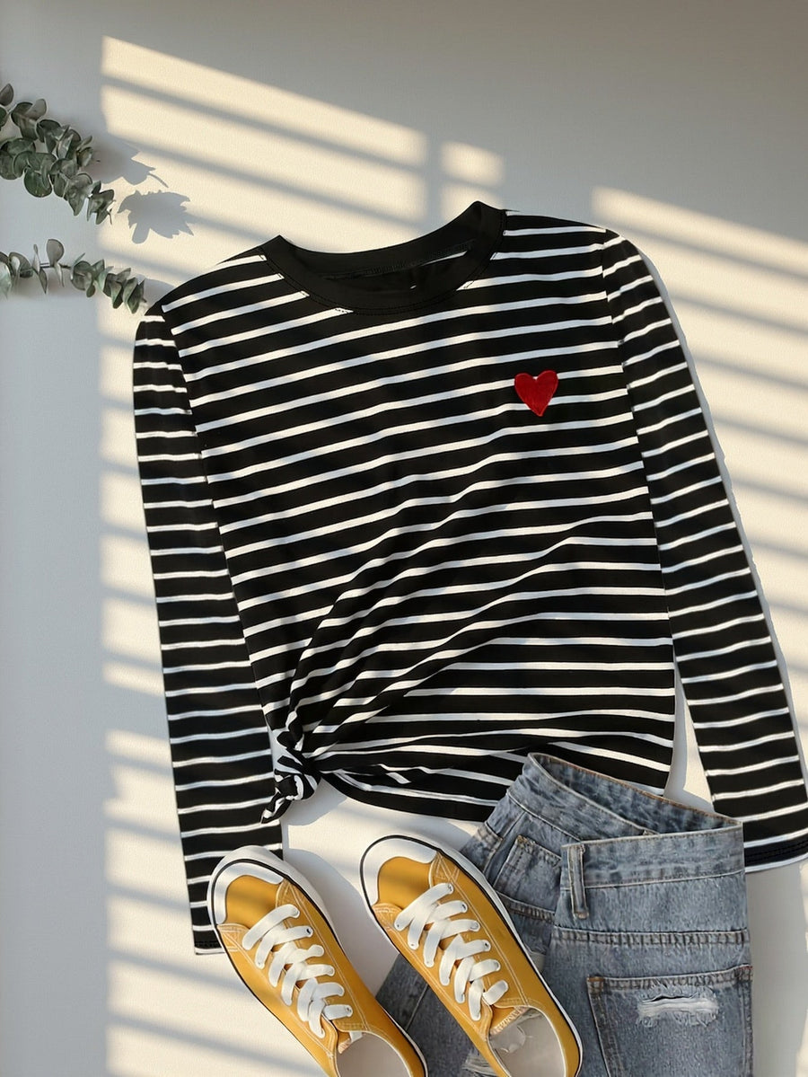 Langarmshirt Damen gestreift mit rotem Herz-Patch Schwarz Weiß