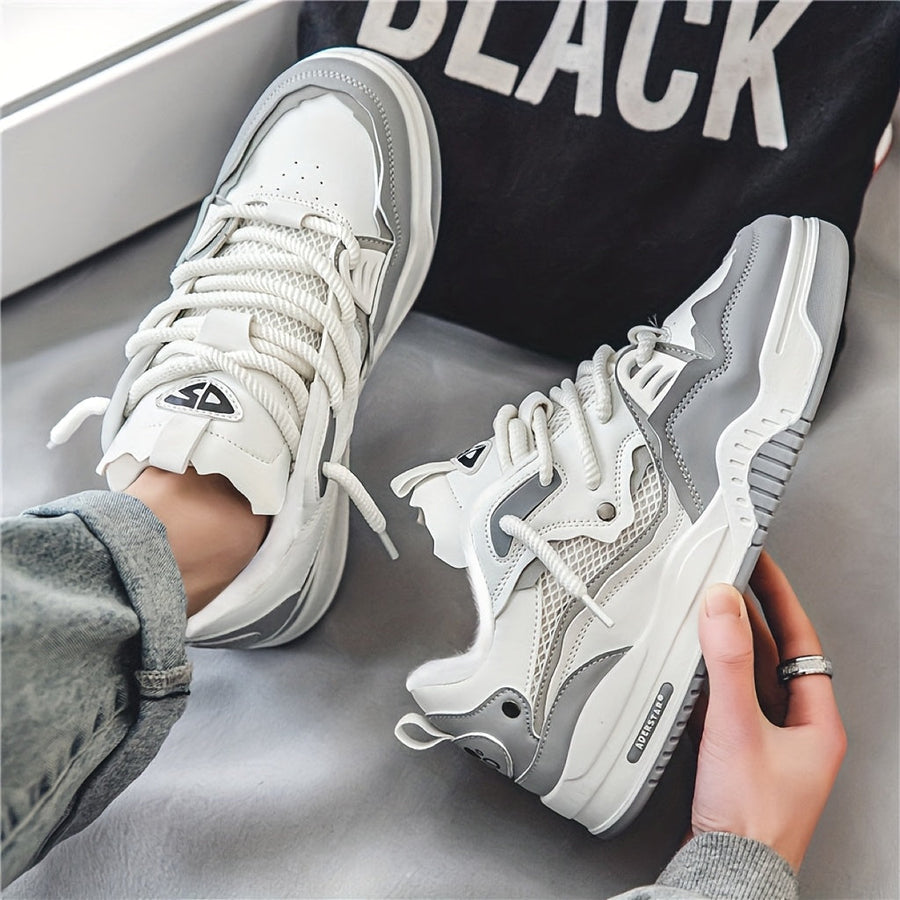 Sneaker mit Plüschfutter in Grau-Weiß, klobige Sohle, Schnürung