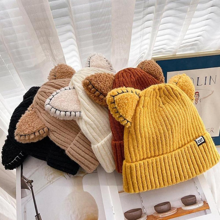 Gerippte Beanie Mütze mit Katzenohren aus weichem Material