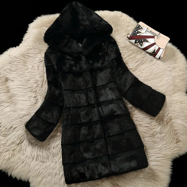 Damen Kapuzenjacke im Pelz-Look, Kurzmantel Rosa oder Schwarz, weicher Kunstpelz