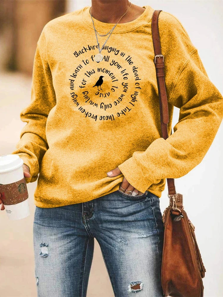 Damessweatshirt met ronde hals, lange mouwen, tekst en kraaiprint