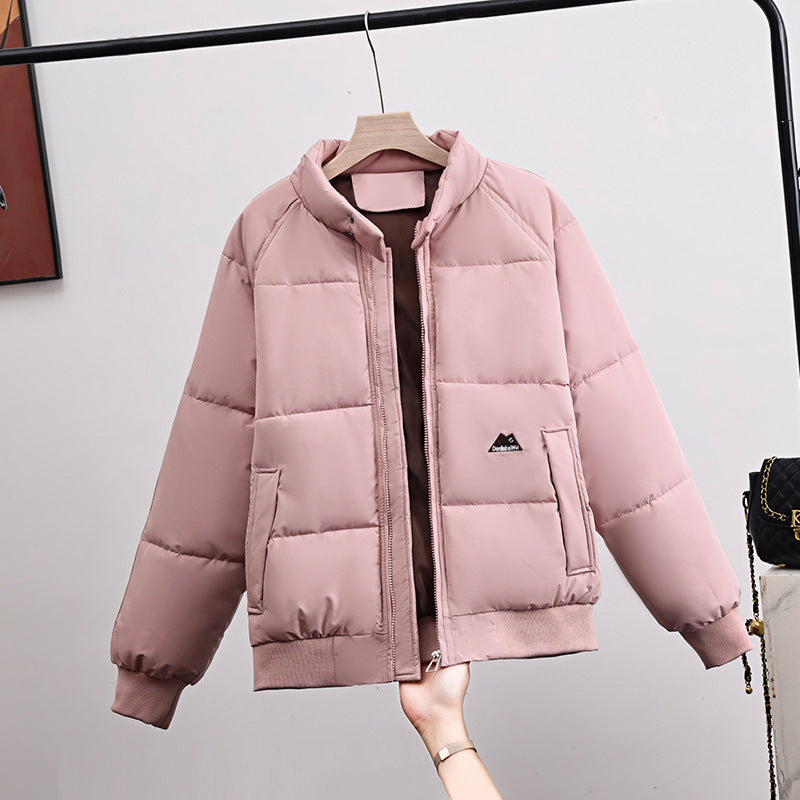 Kurze Steppjacke mit Stehkragen und Reißverschluss