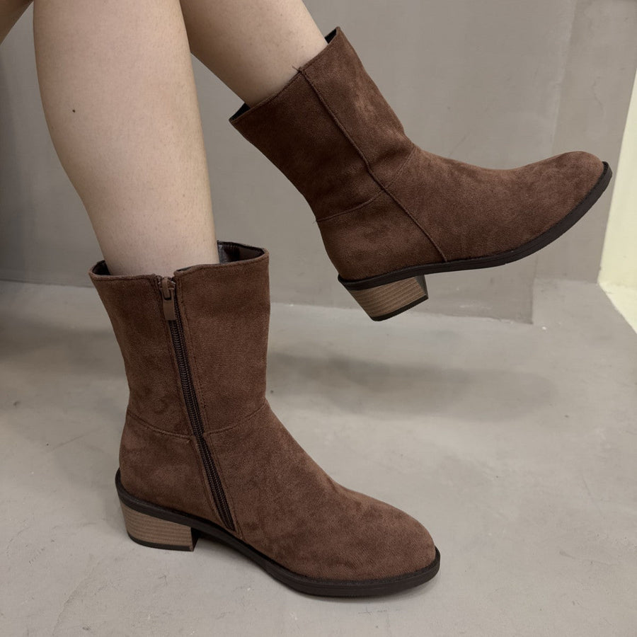Damen Stiefeletten aus Wildlederimitat mit seitlichem Reißverschluss, Blockabsatz