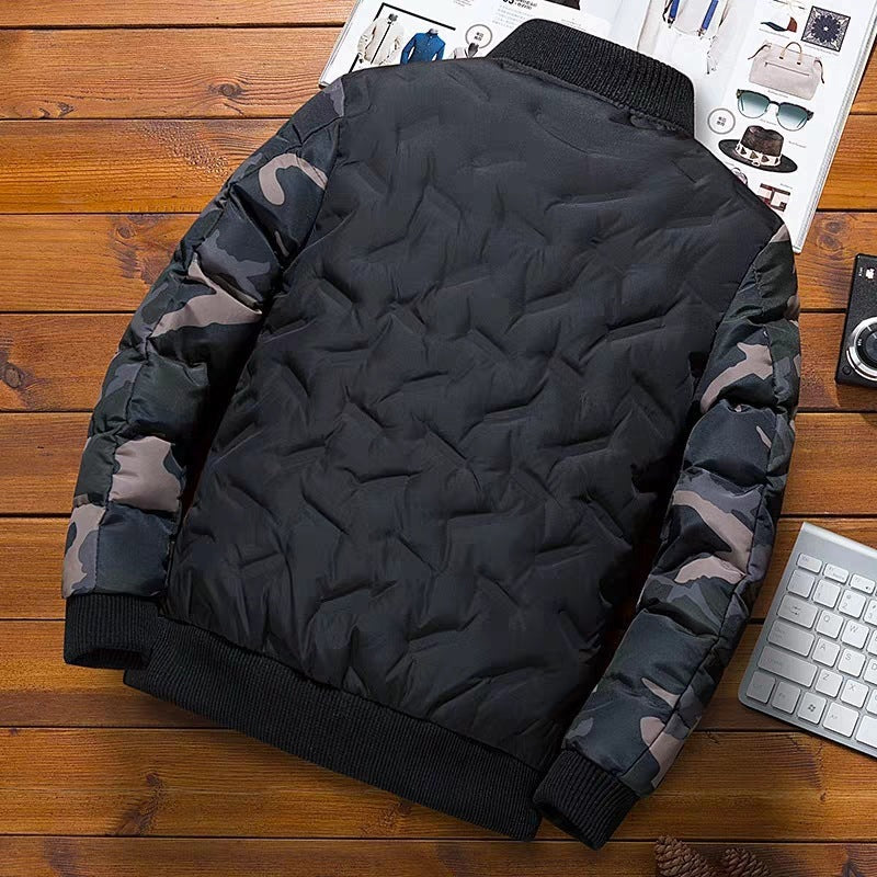 Herren Bomberjacke Gesteppt mit Camouflage Ärmeln