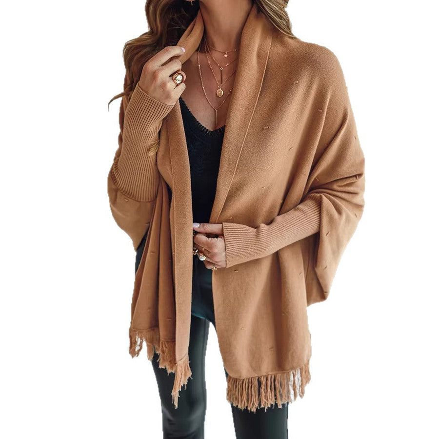 Damesponchovest met franjes en vleermuismouwen, camel