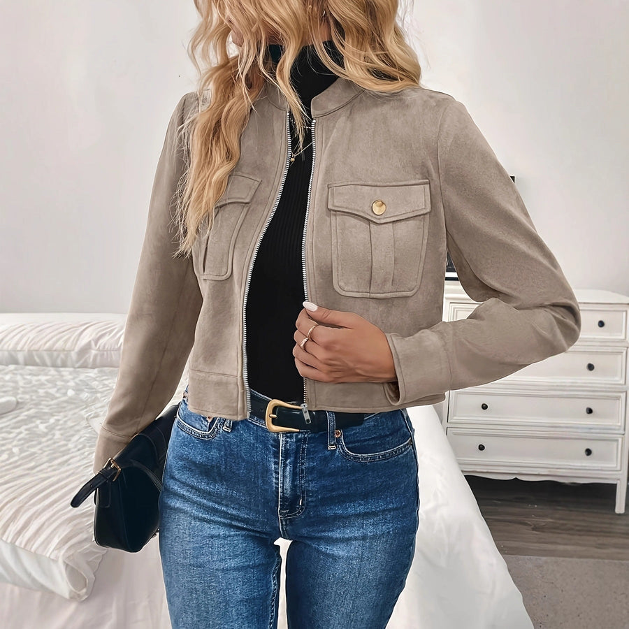 Kurze Damenjacke mit Reißverschluss, Kragen und Pattentaschen – Khaki