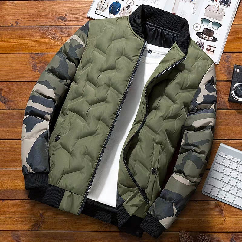 Herren Bomberjacke Gesteppt mit Camouflage Ärmeln