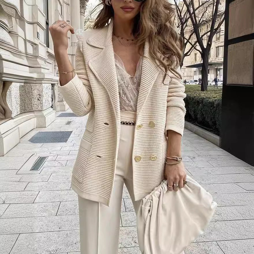 Gerippter Blazer für Damen mit Reverskragen und Doppelknopfleiste