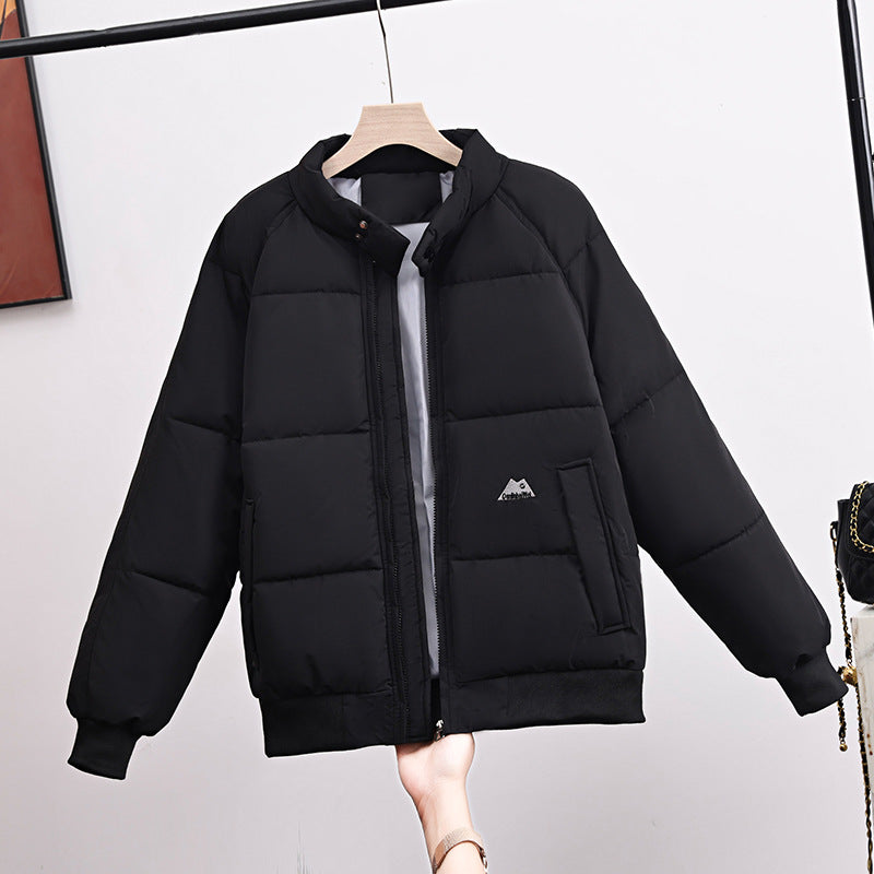Kurze Steppjacke mit Stehkragen und Reißverschluss