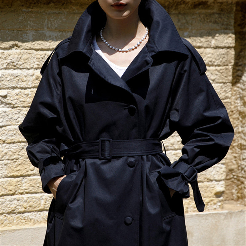 Eleganter Damen Trenchcoat mit Gürtel und weitem Schnitt