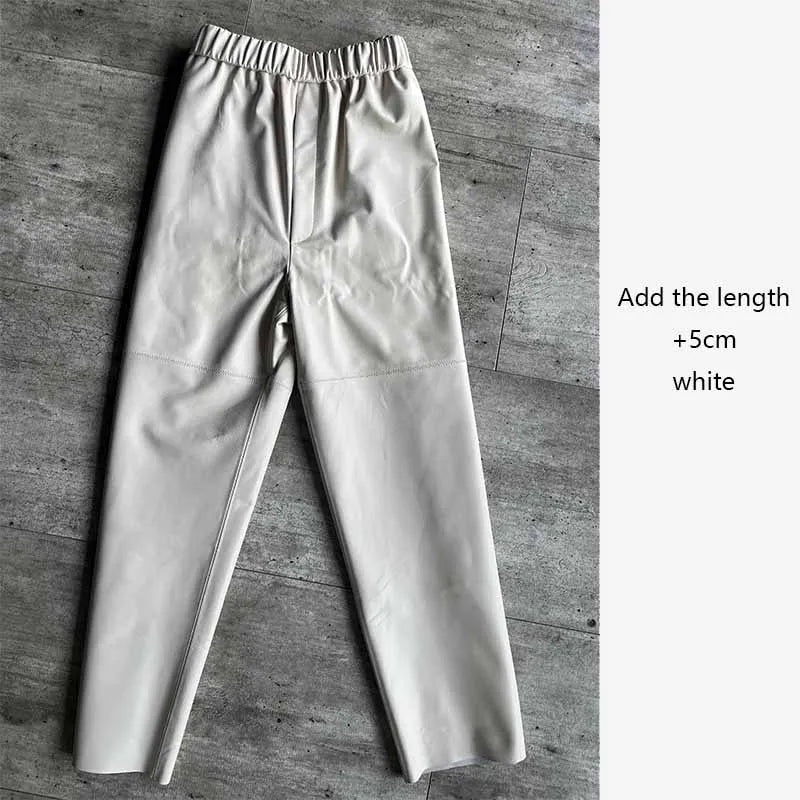Damesbroek van imitatieleer met elastische tailleband en cropped model
