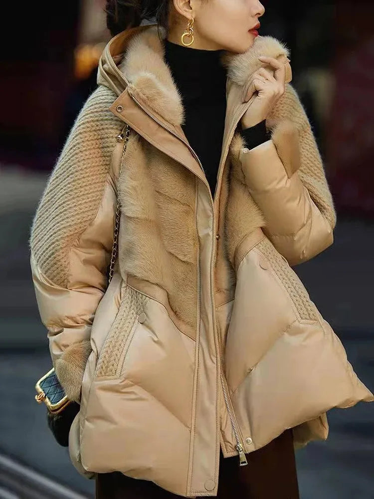 Damen Steppjacke mit Kapuze, Pelzbesatz und Strickärmeln