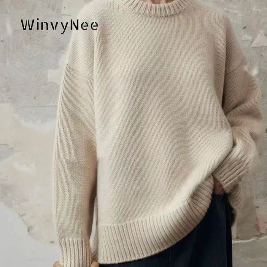 Unisex trui met ronde hals, zacht gebreid materiaal, oversized pasvorm