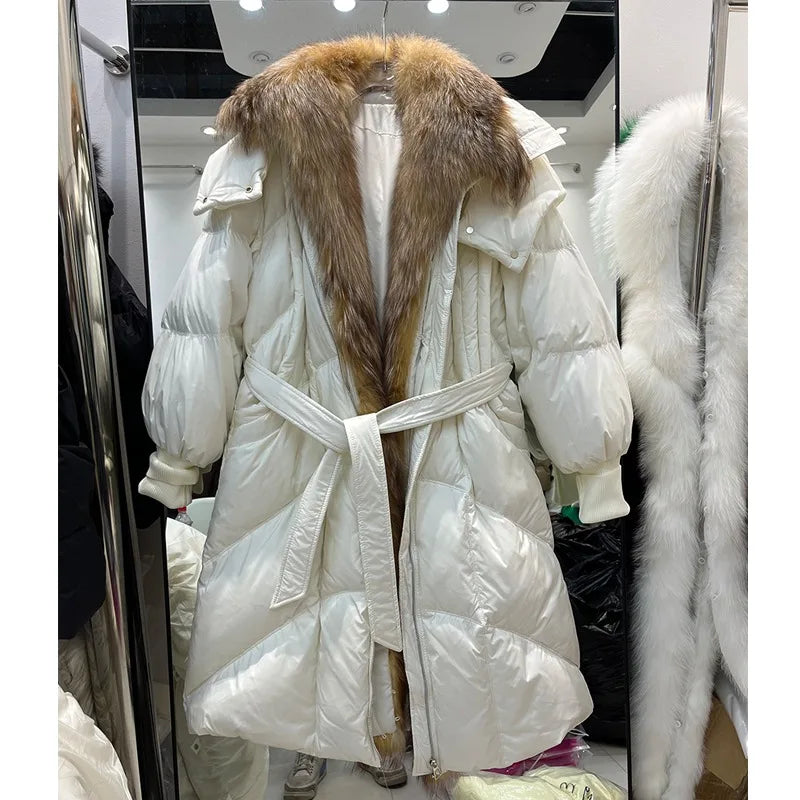 Damen Langer Steppmantel mit Kapuze und Pelzbesatz Gürtel beige