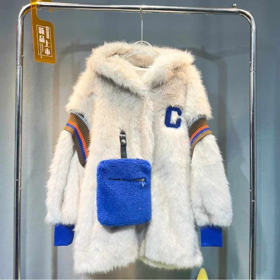 Unisex Winterjacke Teddyfell Optik Beige mit Blauer Tasche und Kapuze