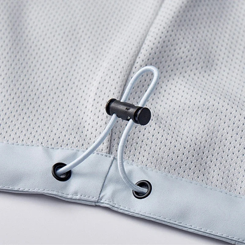 Unisex Outdoorjacke mit Kapuze, Reißverschlusstaschen und Kontrastdetails