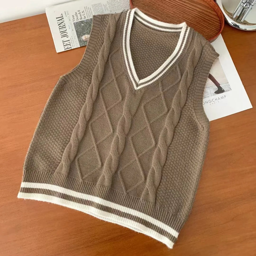 Gebreid vest met V-hals, kabelpatroon, collegestijl