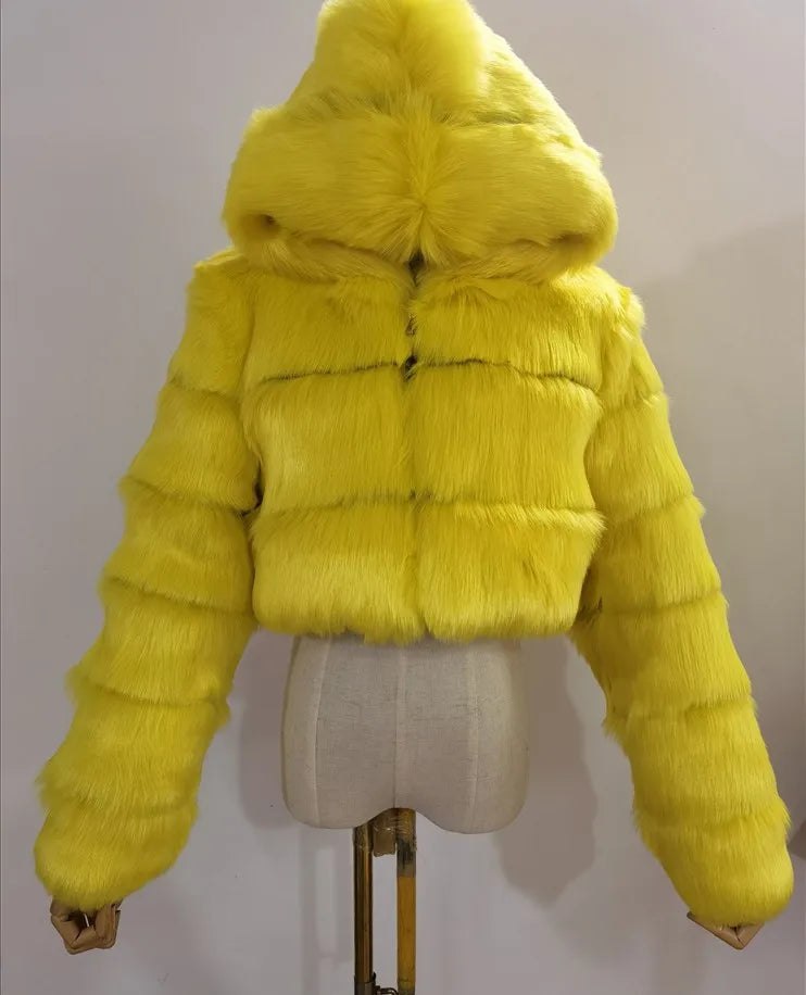 Kurze Damen Kunstfelljacke mit Kapuze, gestreiftes Design