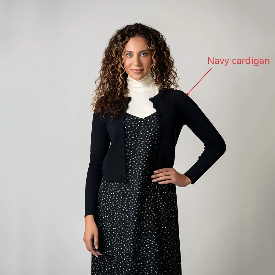 Damen Kurzstrickjacke mit Rundhals und Knöpfen