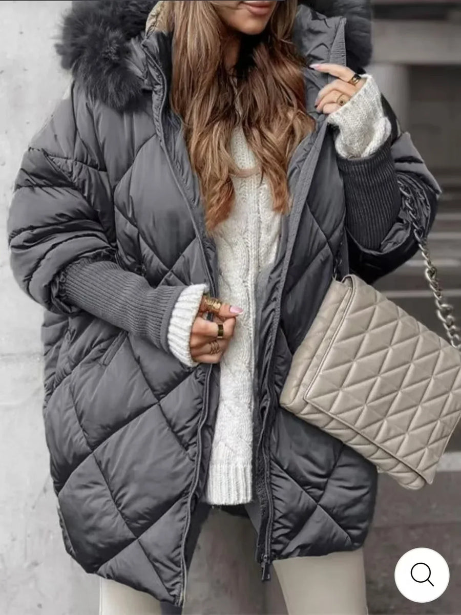 Damen Steppjacke mit Kapuze und Kunstfellbesatz, Raute-Muster, Reißverschluss