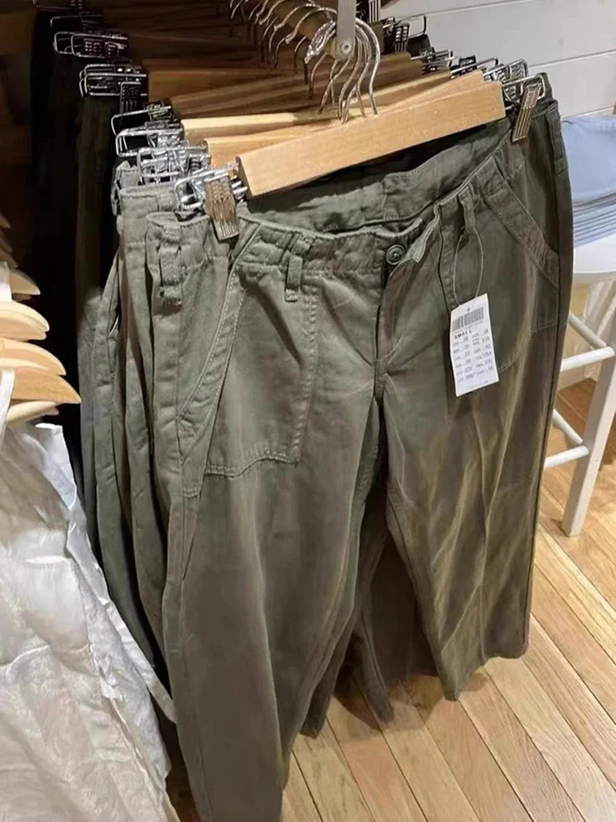 Loose Fit Cargo Hose für Damen mit geradem Bein und Pattentaschen