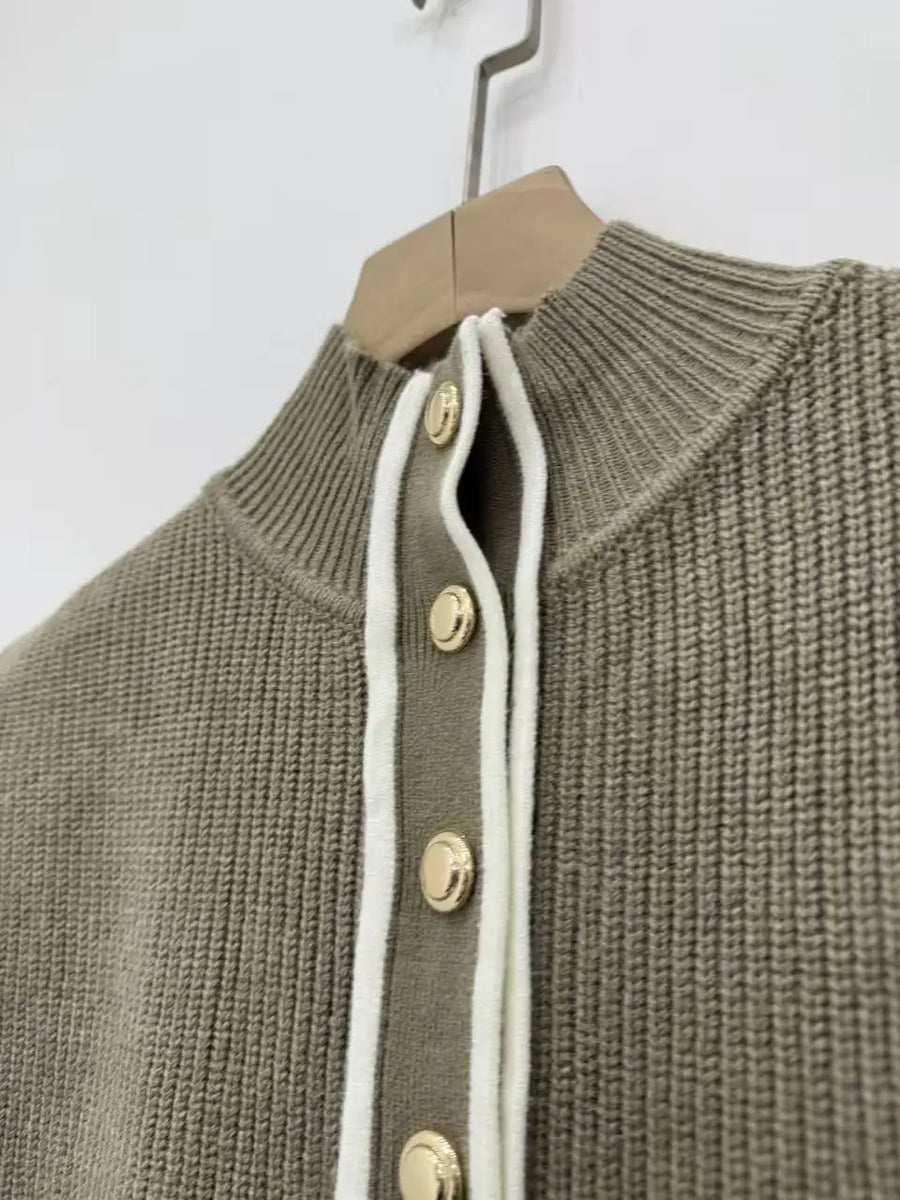 Gebreid damesvest met opstaande kraag, korte mouwen, kaki, met sierknopen