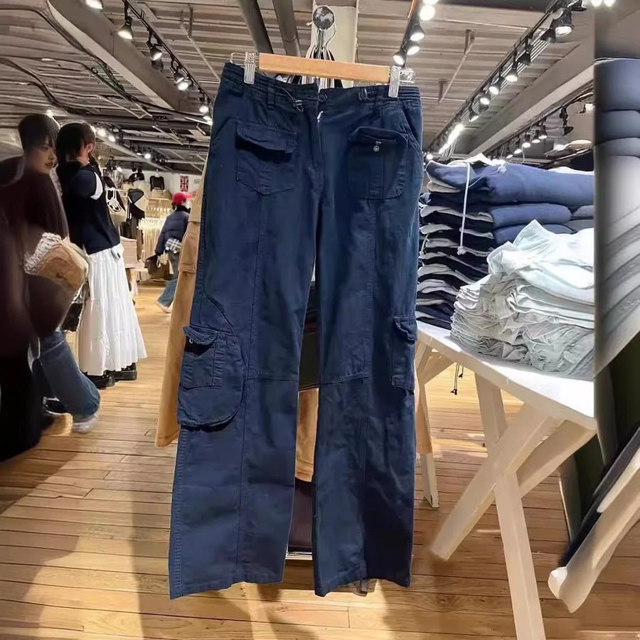 Loose Fit Cargo Hose für Damen mit geradem Bein und Pattentaschen