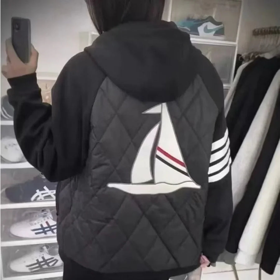 Unisex Stepp-Kapuzenjacke mit Segelboot-Motiv Schwarz