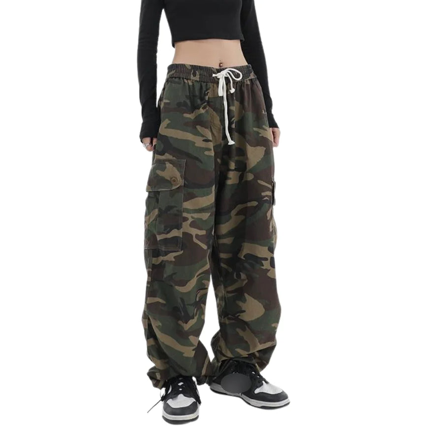 Cargobroek met camouflagepatroon, los model