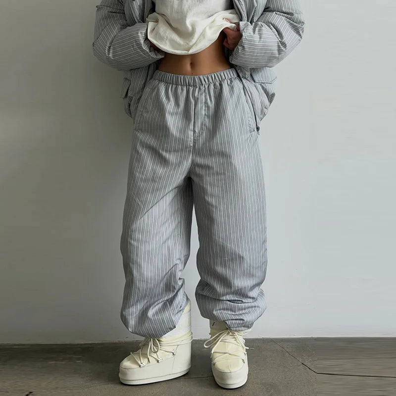 Damen Steppjacke mit Muster / Hose mit Muster