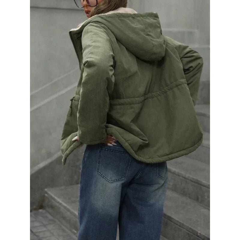 Damen Winterjacke mit Kapuze, Teddyfutter und Kordelzug in der Taille