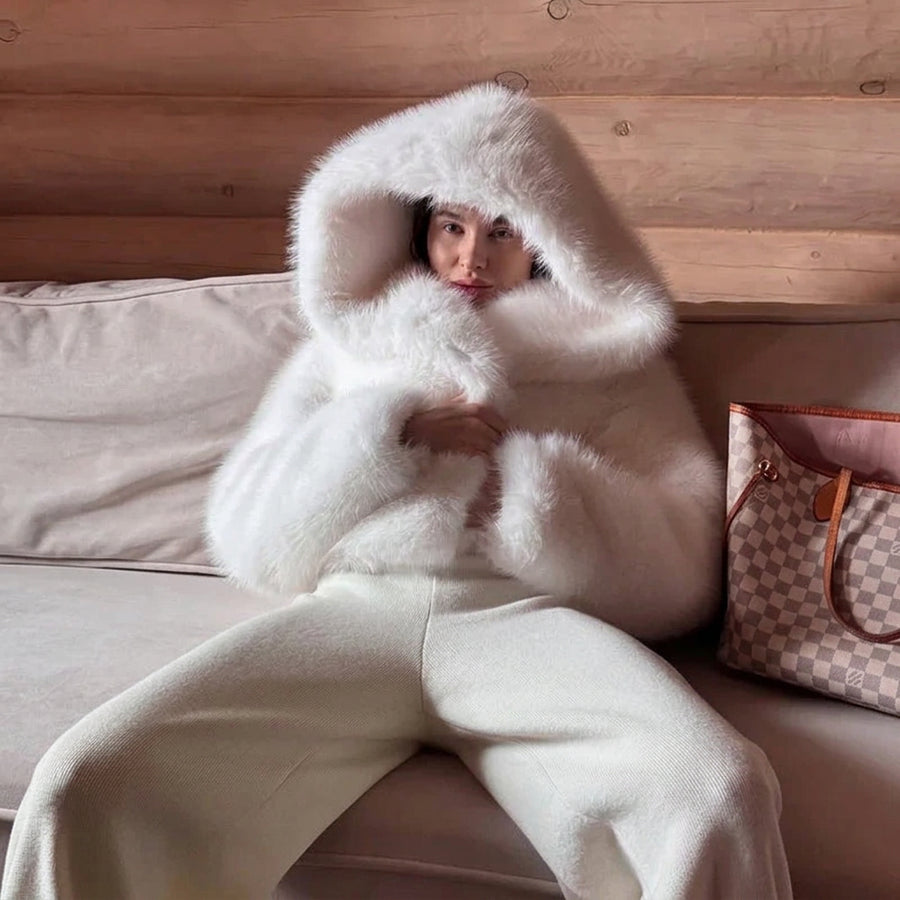Dameswinterjas van imitatiebont met capuchon, kort, wit