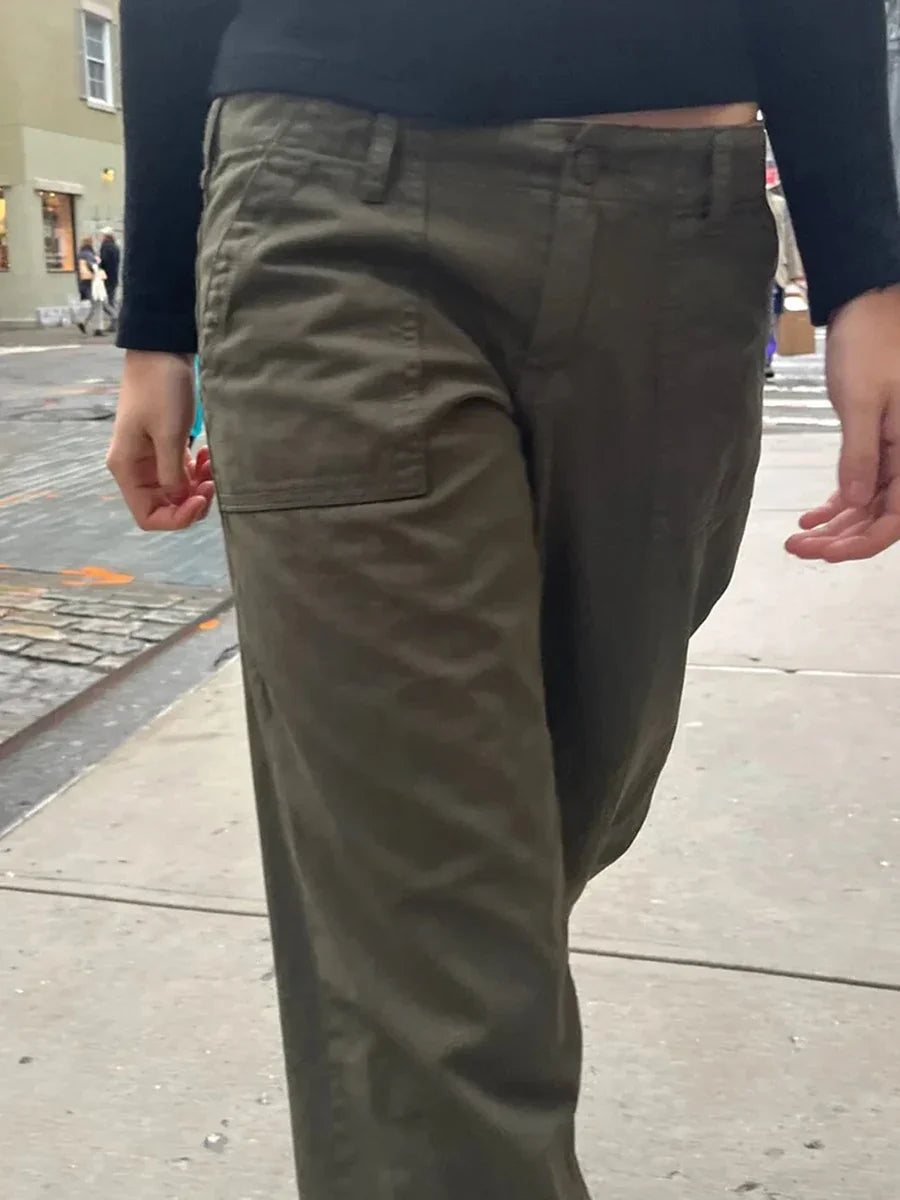Loose Fit Cargo Hose für Damen mit geradem Bein und Pattentaschen