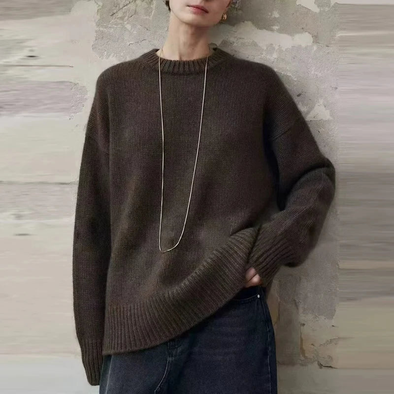 Unisex trui met ronde hals, zacht gebreid materiaal, oversized pasvorm