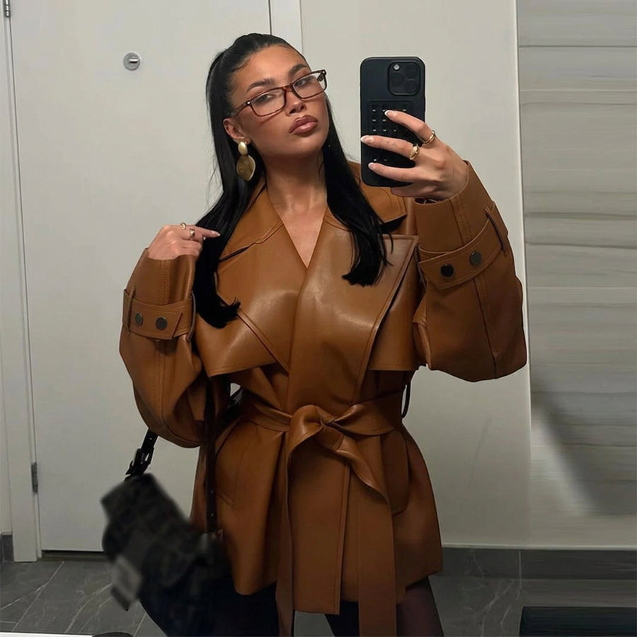 Damen Wickeljacke mit Bindegürtel, Lederoptik, Grün