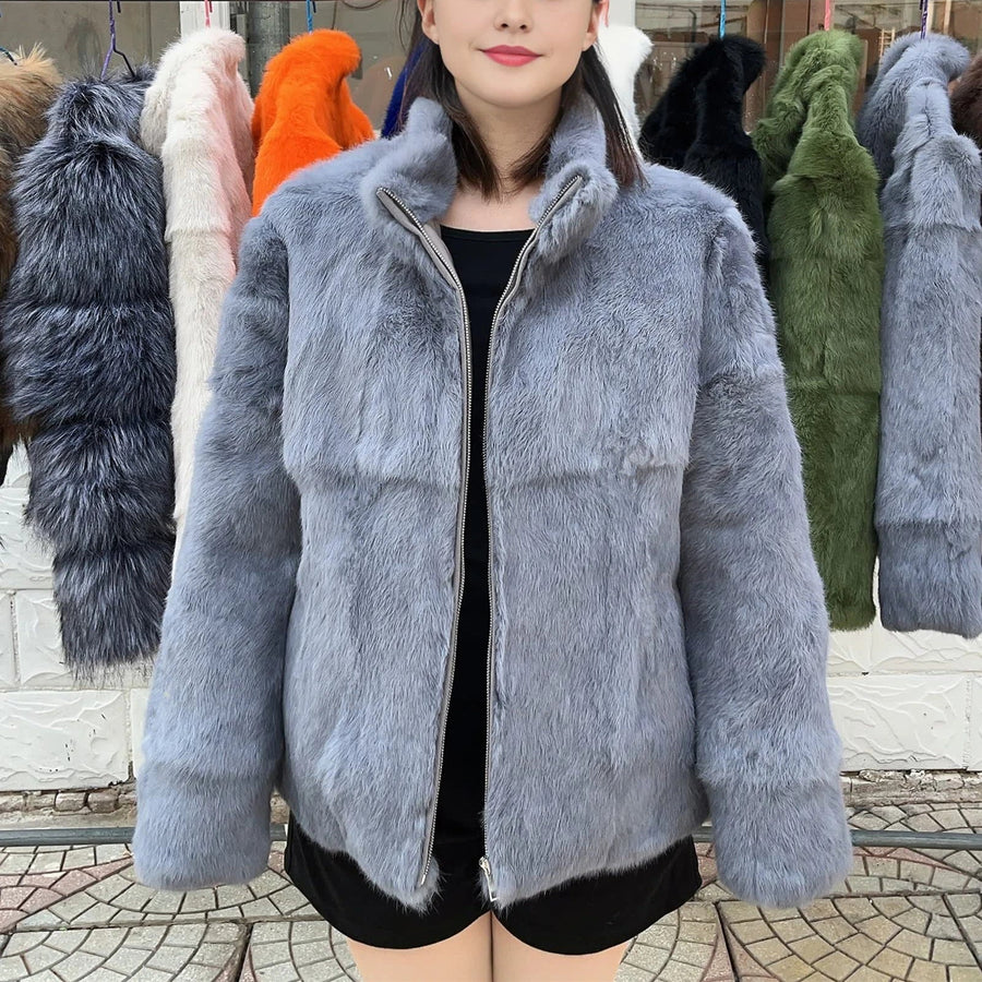 Damen Kurzmantel aus flauschigem Material mit Stehkragen