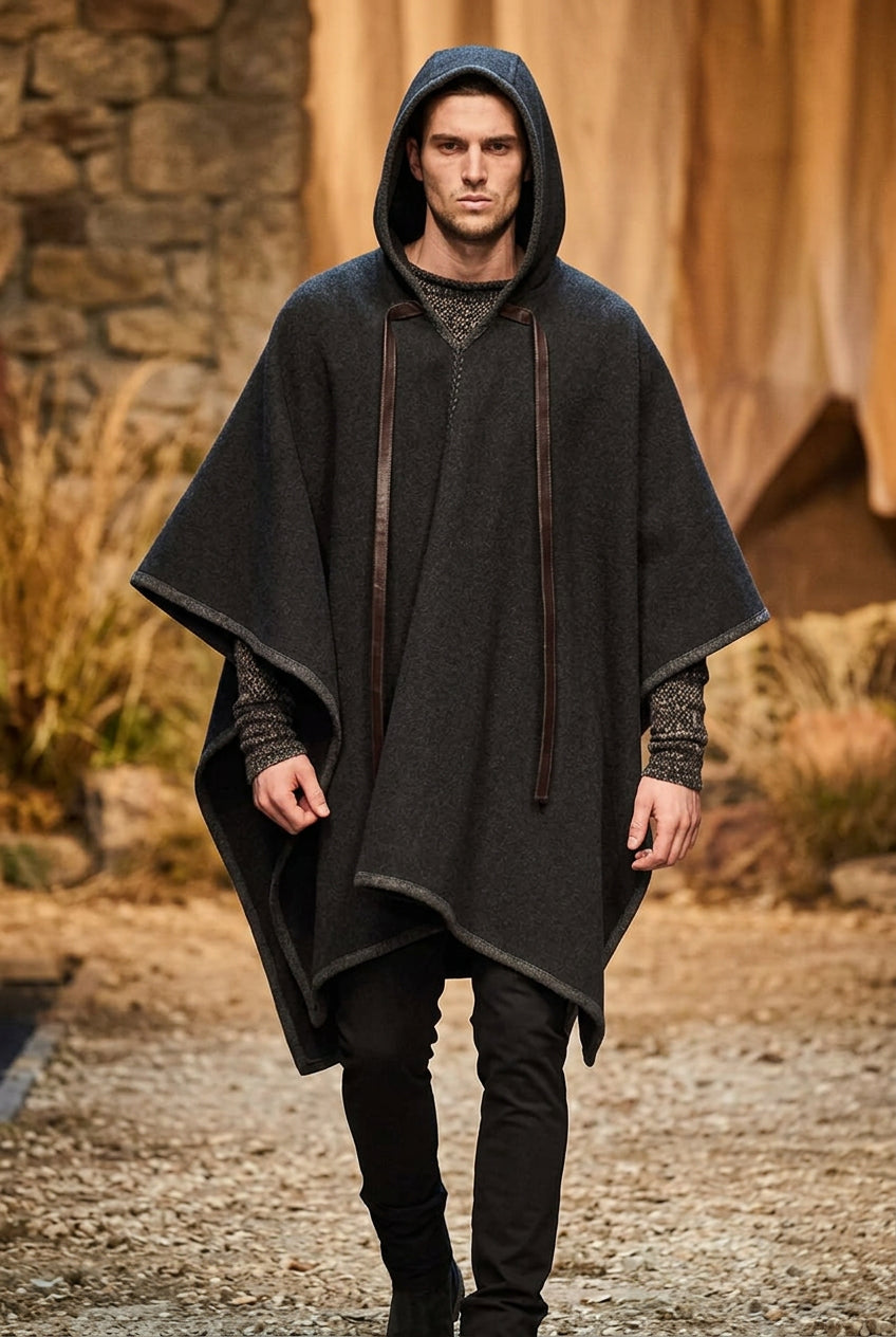 Herren Kapuzen-Poncho Schwarz Cape Weites Design