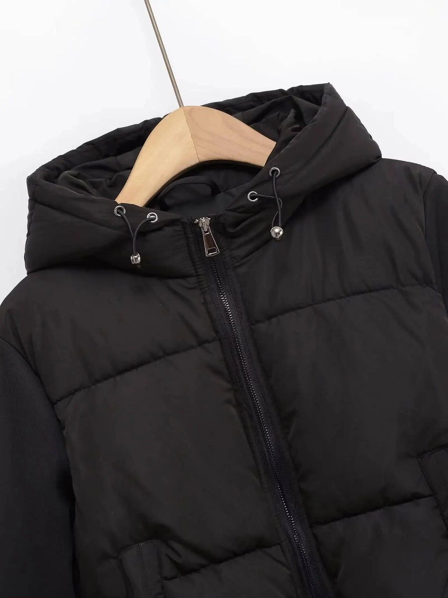Kurze Damen Pufferjacke mit Kapuze – Gepolstert, Schwarz