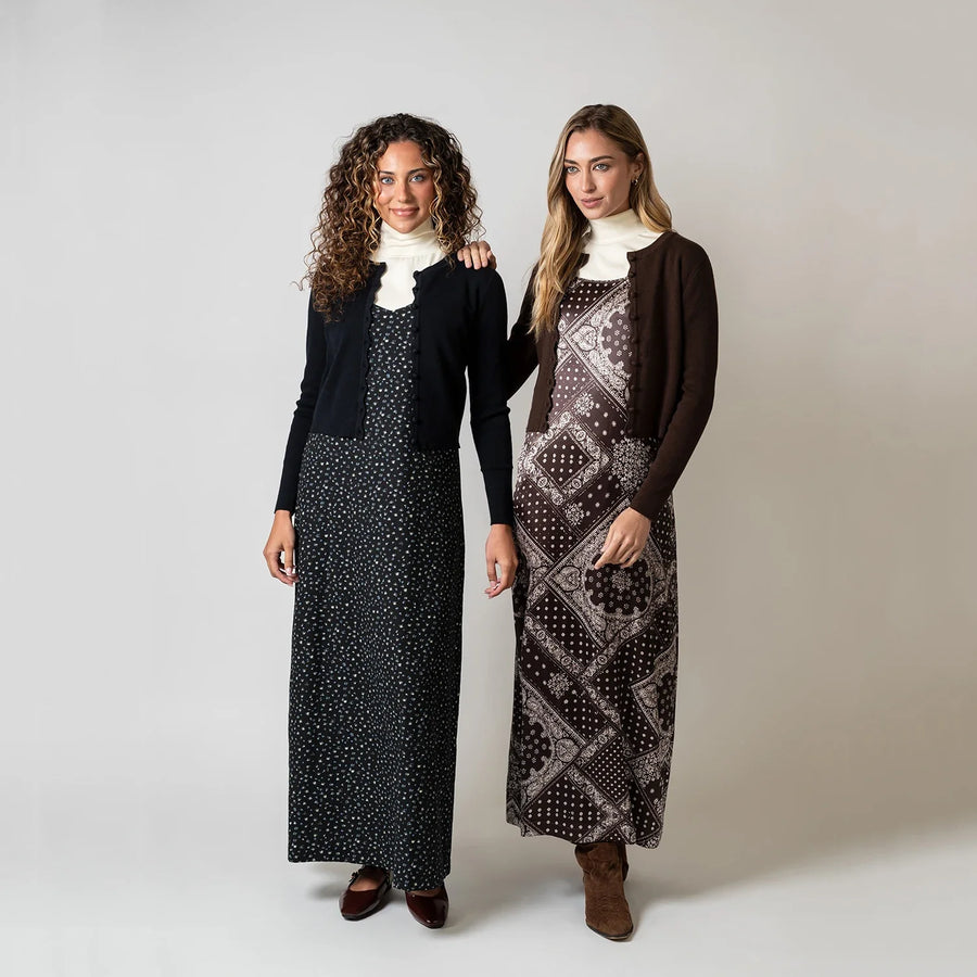 Damen Kurzstrickjacke mit Rundhals und Knöpfen