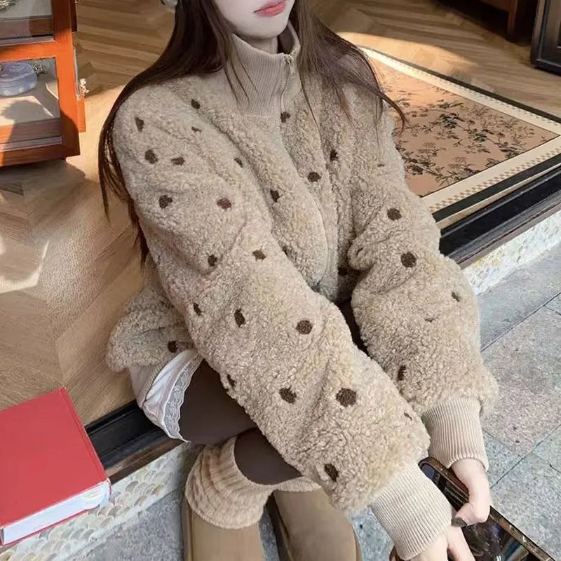 Damen Teddyfleece Jacke Beige mit Tupfenmuster Stehkragen Reißverschluss