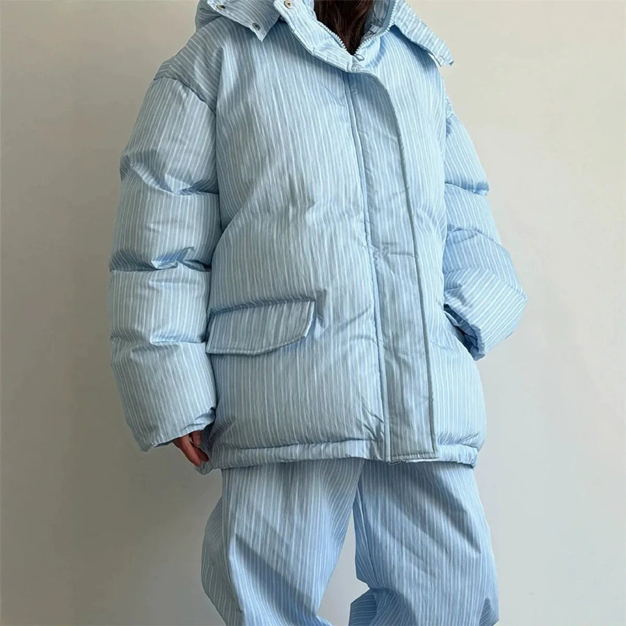 Damen Gestreifte Pufferjacke mit Reißverschluss und Stehkragen - Gesteppte Winterjacke Oversize