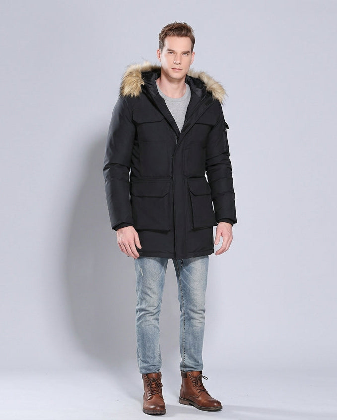 Zwarte winterparka voor heren met capuchon en imitatiebontgarnering