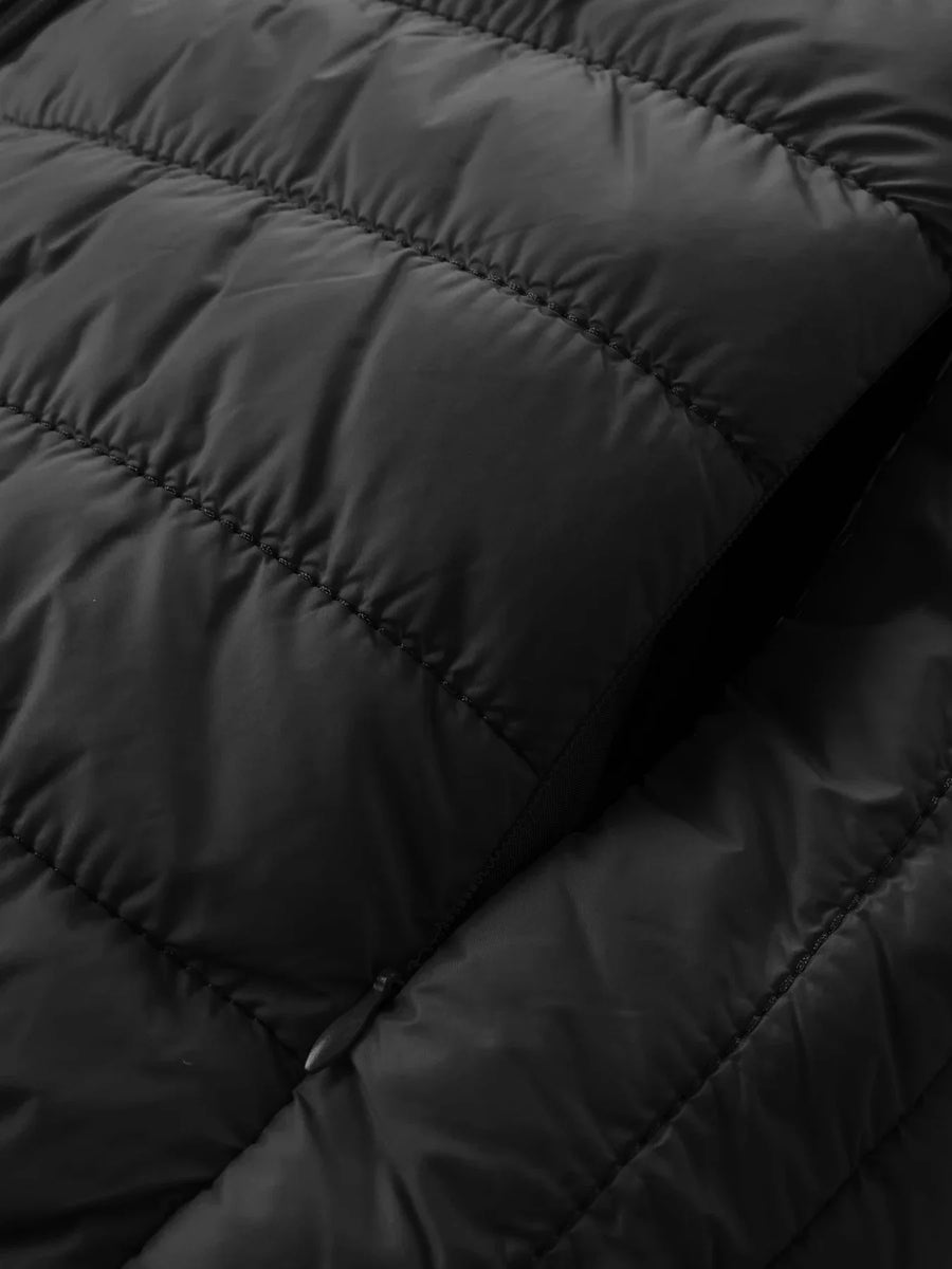 Steppjacke mit Kapuze für Herren und Damen – Leichte Pufferjacke in verschiedenen Farben