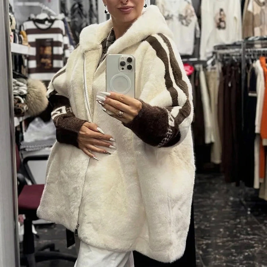 Damen Kapuzenjacke aus Plüsch mit Streifen und Reißverschluss