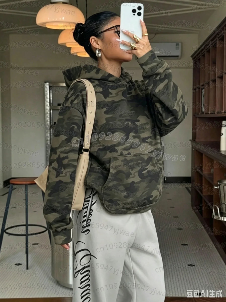Dames-hoodie met camouflagepatroon en kangoeroezak