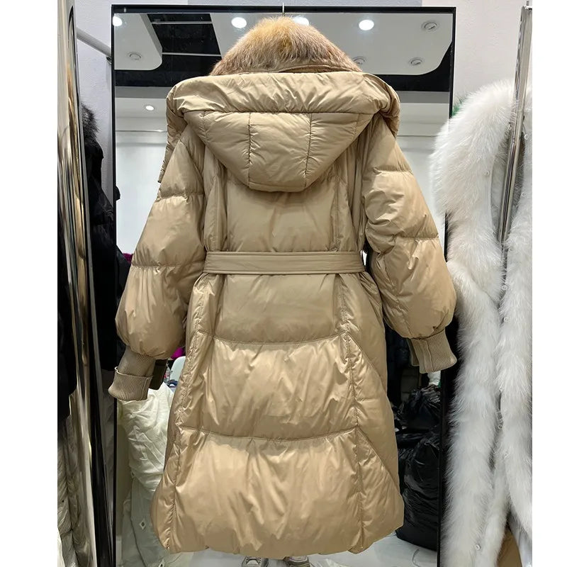 Damen Langer Steppmantel mit Kapuze und Pelzbesatz Gürtel beige