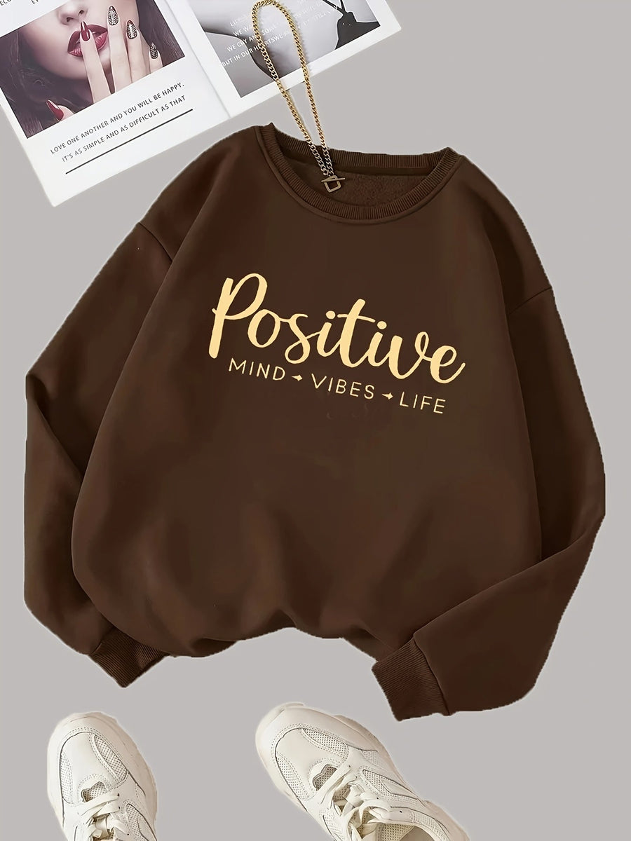 Braunes Sweatshirt mit Rundhalsausschnitt und „Positive Mind Vibes Life“-Aufdruck