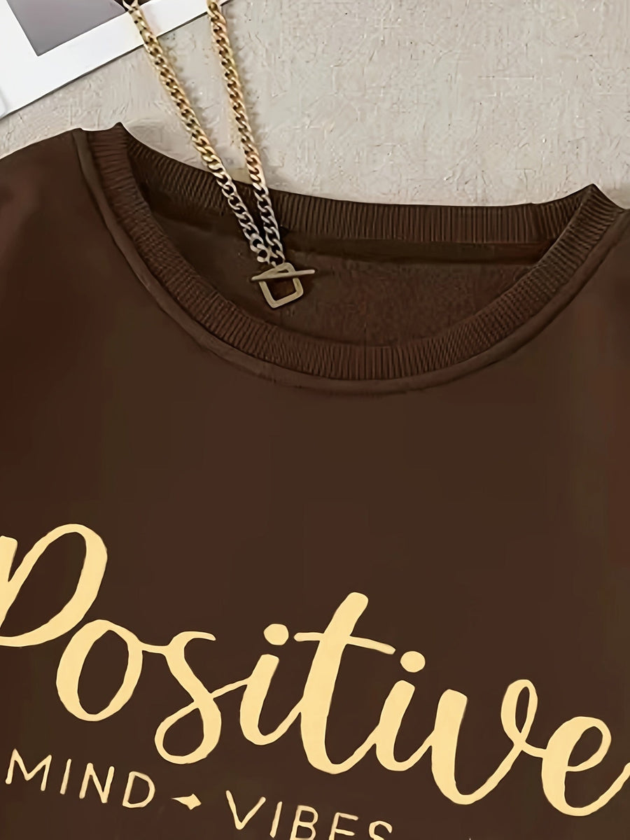 Braunes Sweatshirt mit Rundhalsausschnitt und „Positive Mind Vibes Life“-Aufdruck