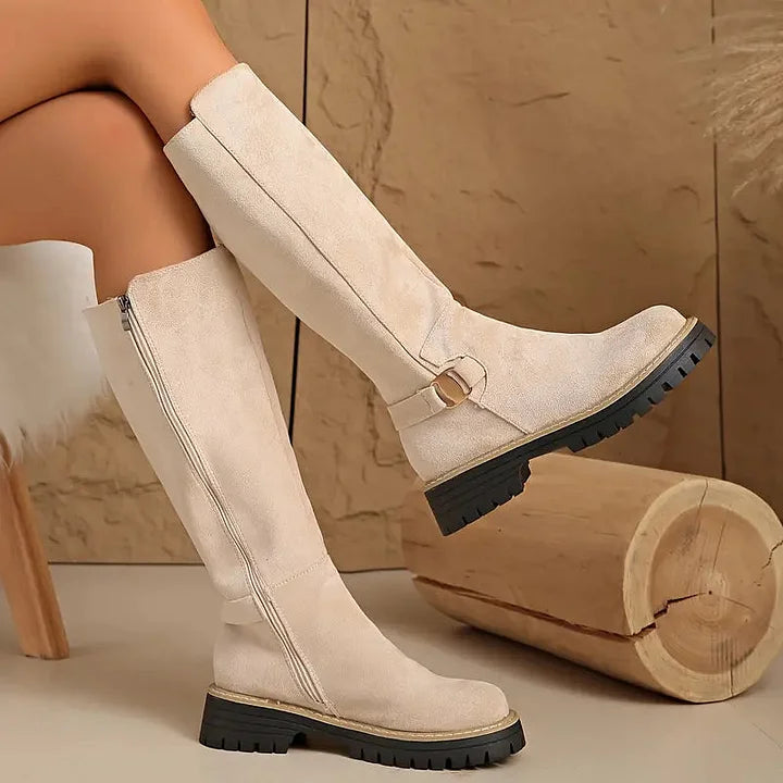 Stiefel für Damen in Wildlederoptik mit Schnalle und Profilsohle