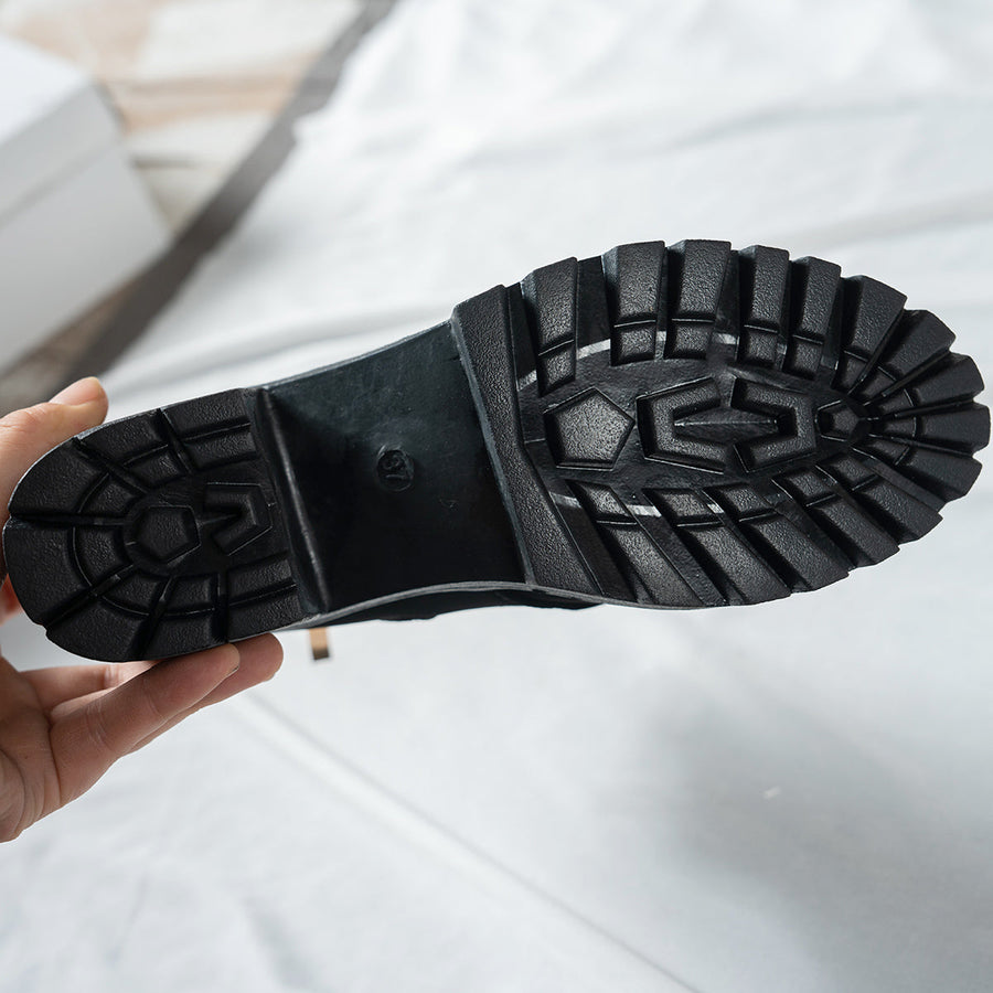 Damen Schnürstiefeletten mit Blockabsatz und Herz-Detail